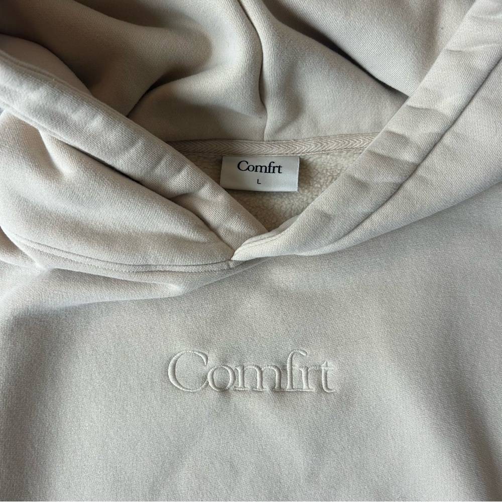 Comfrt Signature Hoodie